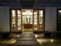 Rumah Jawa Guest House (Syariah) Hotels in Mergangsan