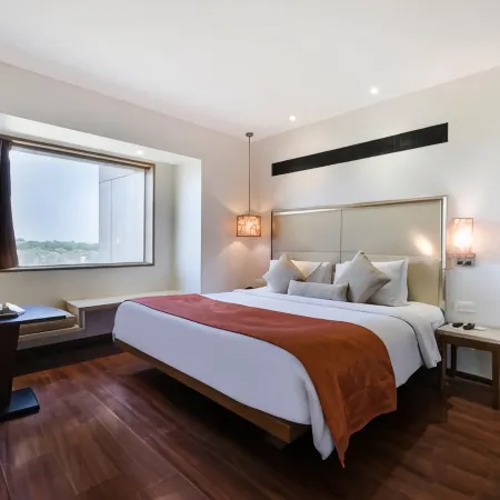 7 Apple Hotel Pimpri Pune