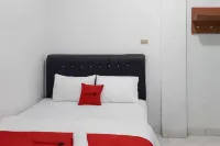 RedDoorz Near Lampung Walk 2 Hotels in Way Halim Permai