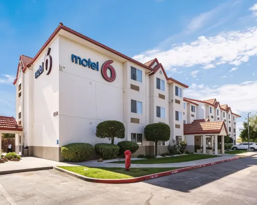 Motel 6 Dixon, CA Hotels in Solano County