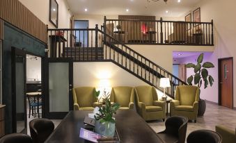 Alliance Hotel & Suites, a Howard Johnson by Wyndham