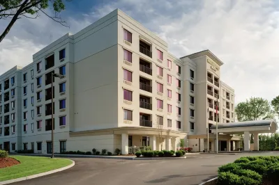 Courtyard Boston Natick Hotels near Pearle Vision