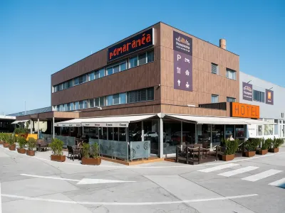 Hotel Pomaranča Hotels in Jirsovci