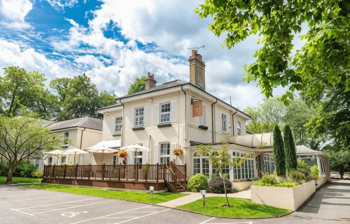 Forest Lodge Hotel