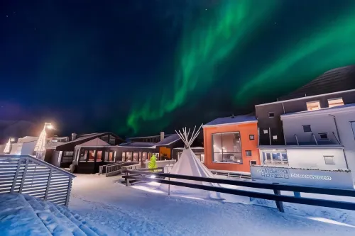 Svalbard Hotell | Polfareren Hotels in Longyearbyen