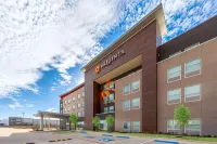 La Quinta Inn & Suites by Wyndham DeSoto Hotels near MIDWAY COMMONS