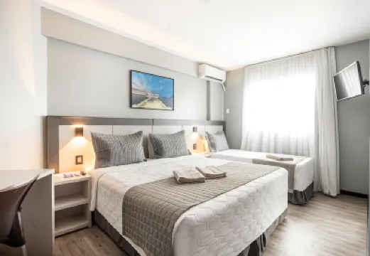 尼格里尼飯店 住宿飯店