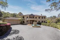 The Valley Way Luxury Estate Hotels in Wyong