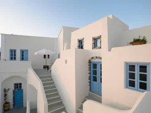 Pantelia Suites
