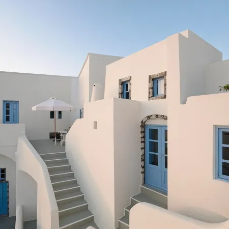 Pantelia Suites