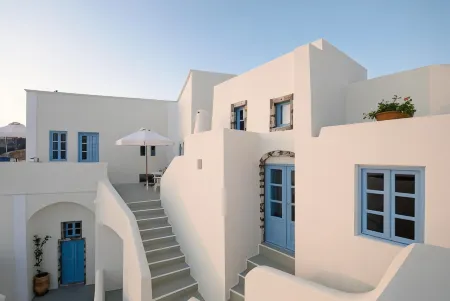 Pantelia Suites