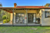 Mountain View Motor Inn & Holiday Lodges Hotels in Halls Gap