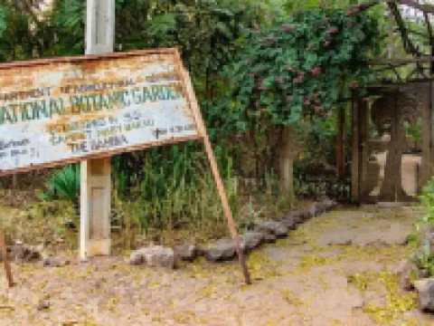 Seaview - Sleeps 3 - Access to Beach - Bakau Hotels in Bakau