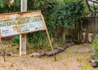 Seaview - Sleeps 3 - Access to Beach - Bakau Hotels in 