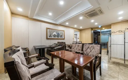 Central Tourist Hotel Отели рядом с достопримечательностью «Yeonsung University»