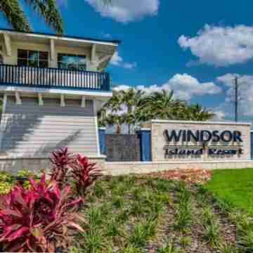 Luxury Disney Home w Private Pool Spa Game Bar Hotel Exterior