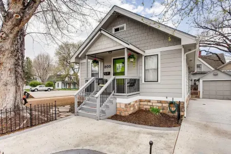 Cozy Home in Downtown Loveland W/ Free Bikes!