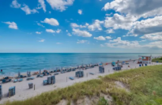 Oceanfront Pool and Balcony - Spacious Ocean View Retreat