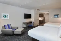 TownePlace Suites Hamilton Các khách sạn gần Dundurn Castle