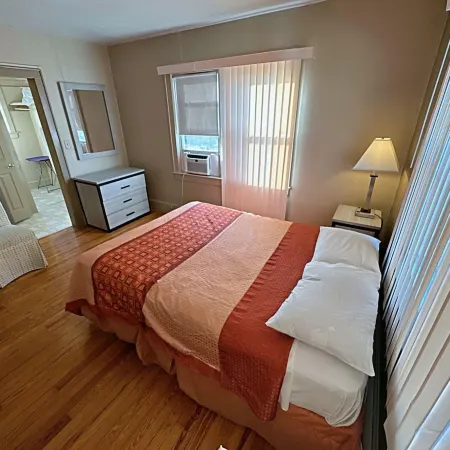 Travel Inn & Suites Flemington