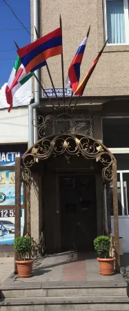 Anga Yerevan Apartments Отели рядом с достопримечательностью «Каскад»