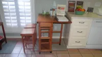 JOYFUL QUARTERS - BEAUTIFUL SPACIOUS 1 BEDRM APARTMENT
