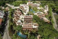 Stunning ocean view villa.<br>Walk to the beach . -  case vacanza in affitto
