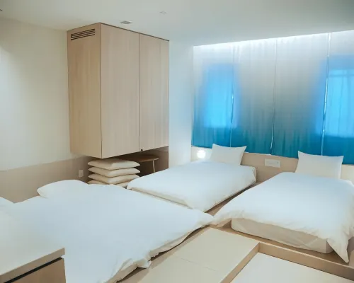 Sekai Hotel Takaoka Hotels near Shin-Takaoka Station