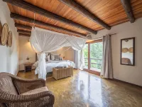 Nyati Safari Lodge