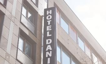 Hotel Daniel