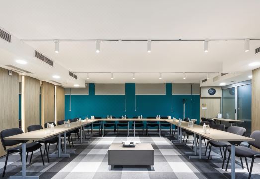 2. 시티 파크 호텔..