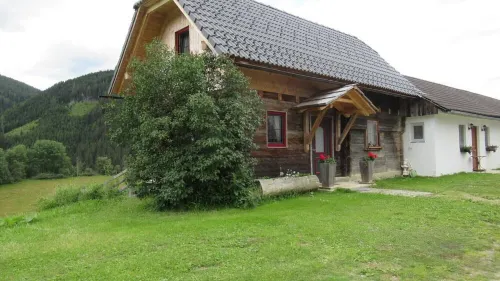 Vacation home in green Styria Các khách sạn ở Krakauhintermuhlen