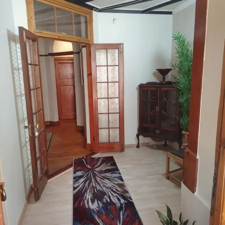 Brookyard Guest House Отели рядом с достопримечательностью «Район Хэтфилд-сквер»