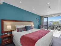 Delorenzo Studio Apartments Hotels in Nelson