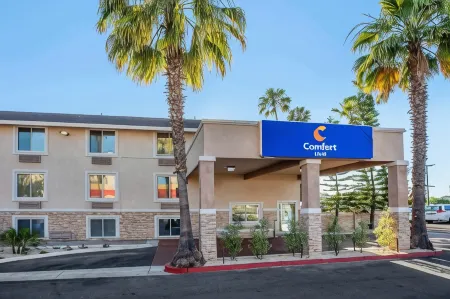 Comfort Inn San Diego Miramar Отели рядом с достопримечательностью «Гора Коулс»