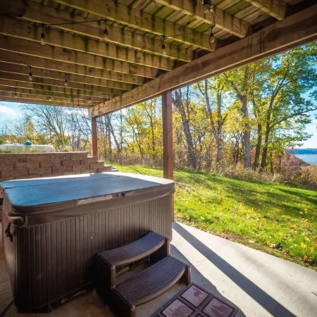 Sunset Riverview Cabin Hot Tub Fireplace, Luxury Cabin with Stunning River Views