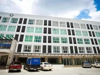 The Capital Hotel Hotels in Roi Et