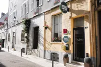 لوجيس هوتل سنترال مونتارجيس Hotels near Musée Historique de l'Amitié Franco-Chinoise