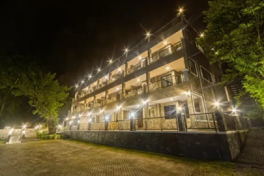 น้ำตกสาริการีโซเทล โรงแรมใกล้KK backyard