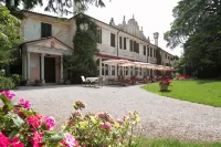Hotel Villa Luppis Hôtels à : Pasiano di Pordenone