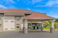 Baymont by Wyndham Batavia - Darien Lake Hotels in Batavia