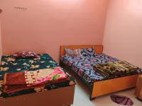 Geeta Teerth Guest House AC and Non AC Rooms - 2-Star