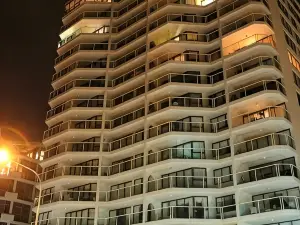 比康利大廈公寓