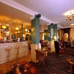 The Royal Hotel Отели в г. Ватерлоо