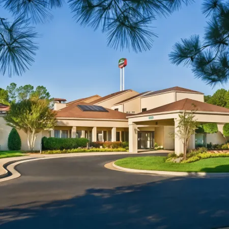 Courtyard Hampton Coliseum Central