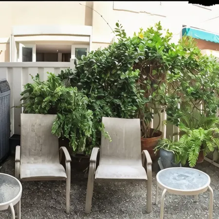 Affordable & Beautiful Dream Condo with a private pool near  Seven Seas Beach