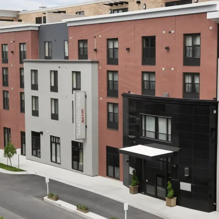 TownePlace Suites Lawrence Downtown Отели в г. Дуглас