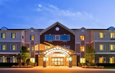 Staybridge Suites 底特律 - 諾維 by IHG Wixom Habitat附近的飯店