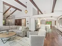 Shuttle to Village/lifts5 miles to base! Cozy Chalet! Hotels in Winhall