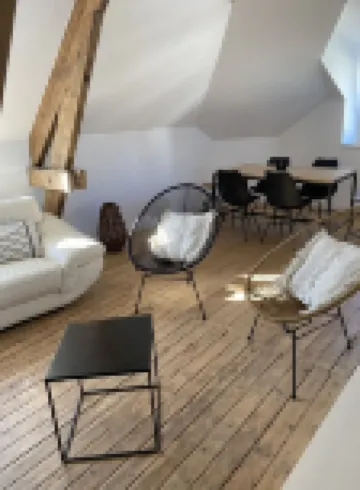 Newly renovated 80 m2 luxury apartment